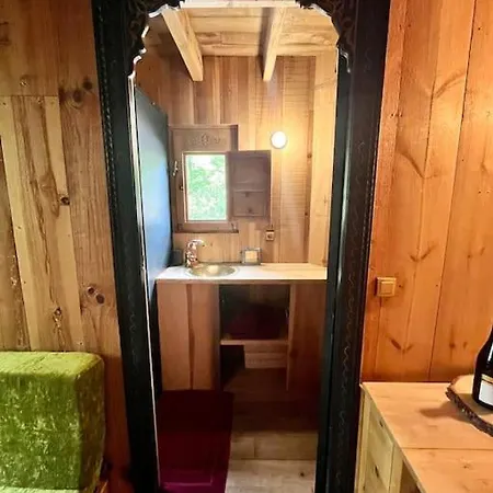 Prázdninový dům Chateau Feerique A La Cime Des Arbres Magnac-Lavalette-Villars