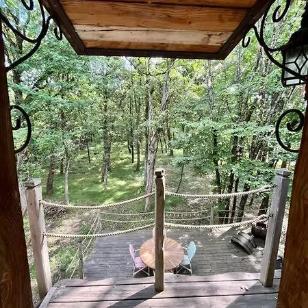 Chateau Feerique A La Cime Des Arbres *